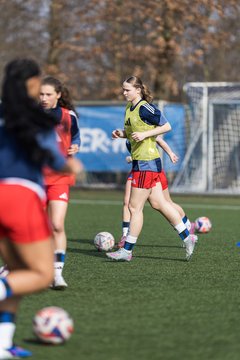 Bild 45 - wBJ Hamburger SV - Hertha BSC : Ergebnis: 2:1